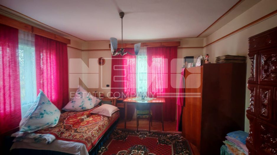 Vilă 5 camere | 200 mp utili | Teren 4.361 mp | Demisol + Mansardă - Poză 5