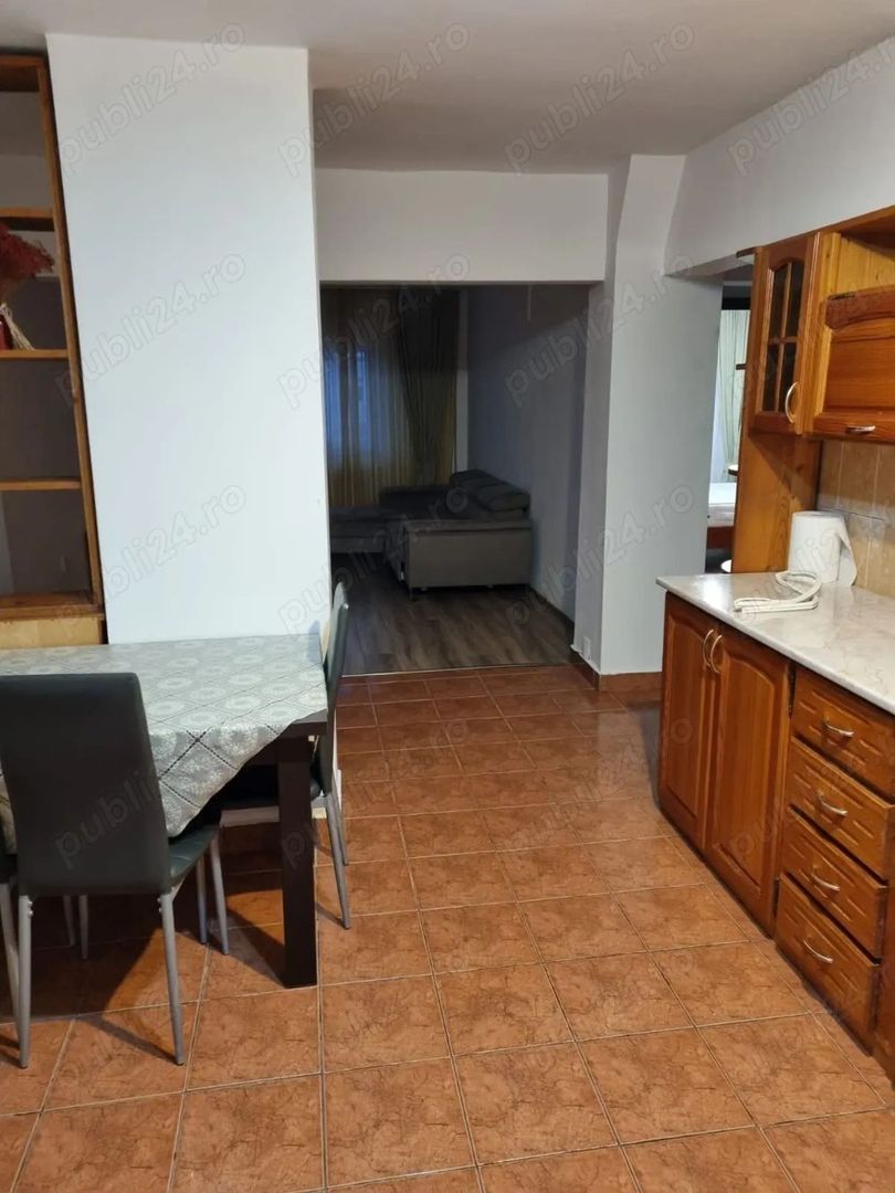 BRASADAS vinde ap 3 cam etaj 4/4 in Micro 17. - Poză 2