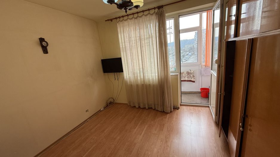 Apartament 3 camere 60 mp etaj 2 - Campina ,langa OMV - Poză 7