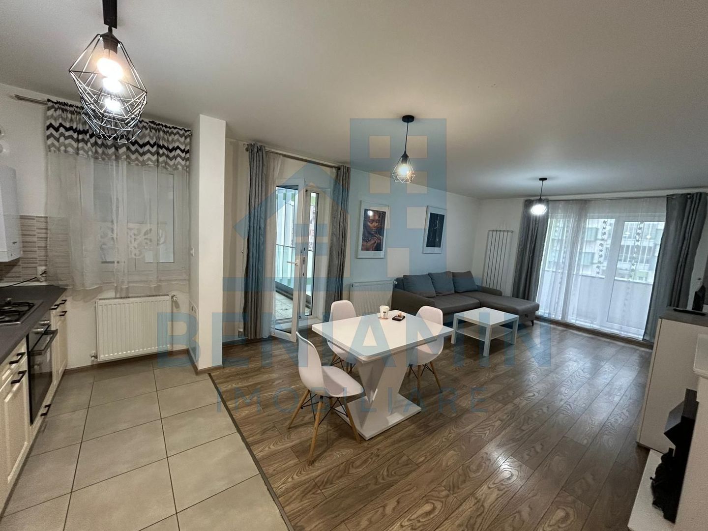 Apartament 2 camere in Top City Coresi 56mp si loc parcare plus boxa - Poză 1