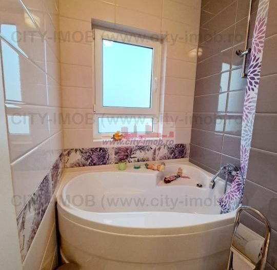 Inchiriere Apartament 3 camere Baneasa cu Parcare subterana - Poză 14