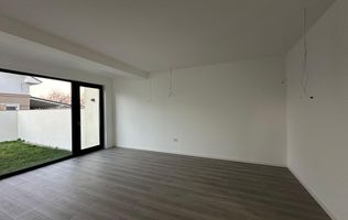 Duplex 1/2, 4 camere, 3 băi, la strada principală Mosnita Veche