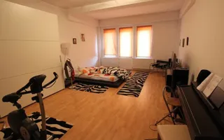 Vilă transformata în cămin pretabilă investiție - Poză 14
