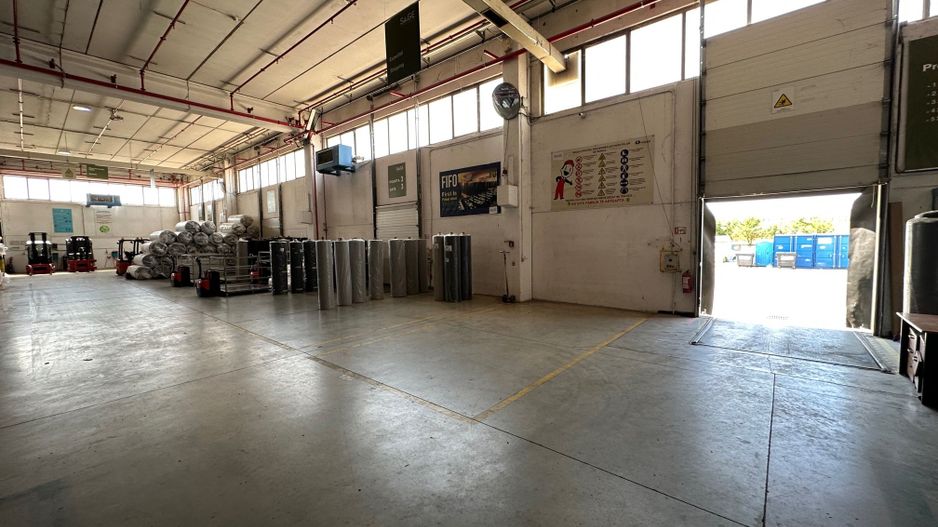 Hala de productie in Calea Sagului - Poză 16