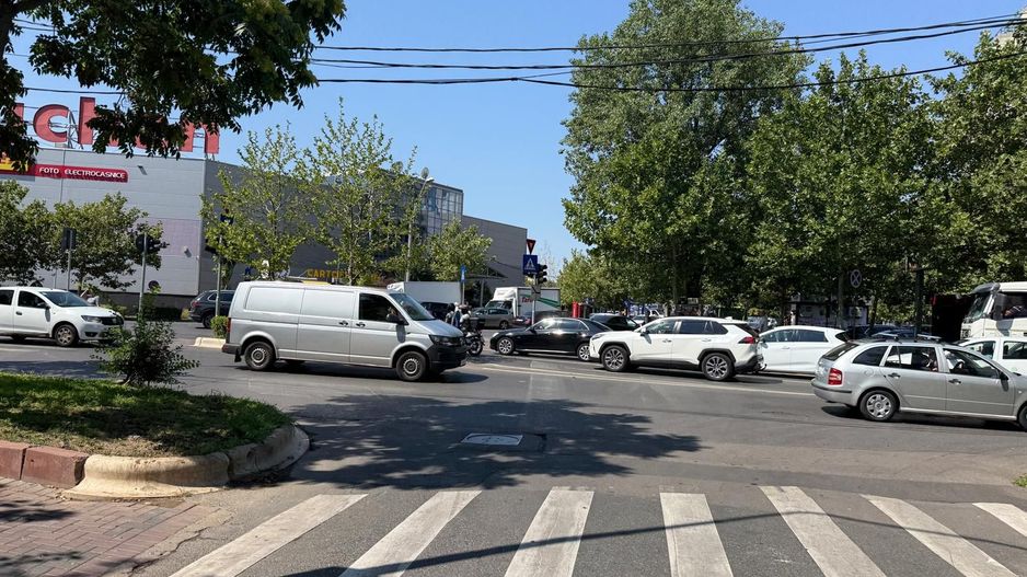 De inchiriat spațiu comercial open-space de 617 mp – Vitan / Bobocica - Poză 8