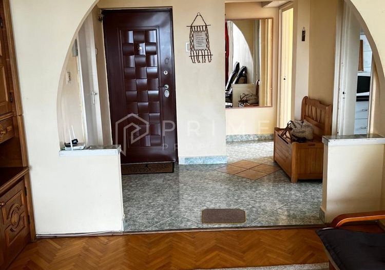 Apartament 3 camere luminos | Dâmbu Pietros, - Poză 1