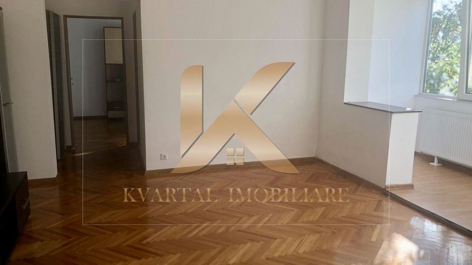 Apartament renovat 2 camere , 65 mp Zona Podgoria! - Poză 5