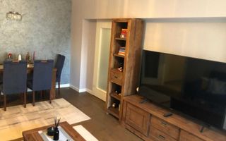 3 camere renovate, 2 bai, 2 balcoane, boxa la subsol, zona Diham - Poză 5