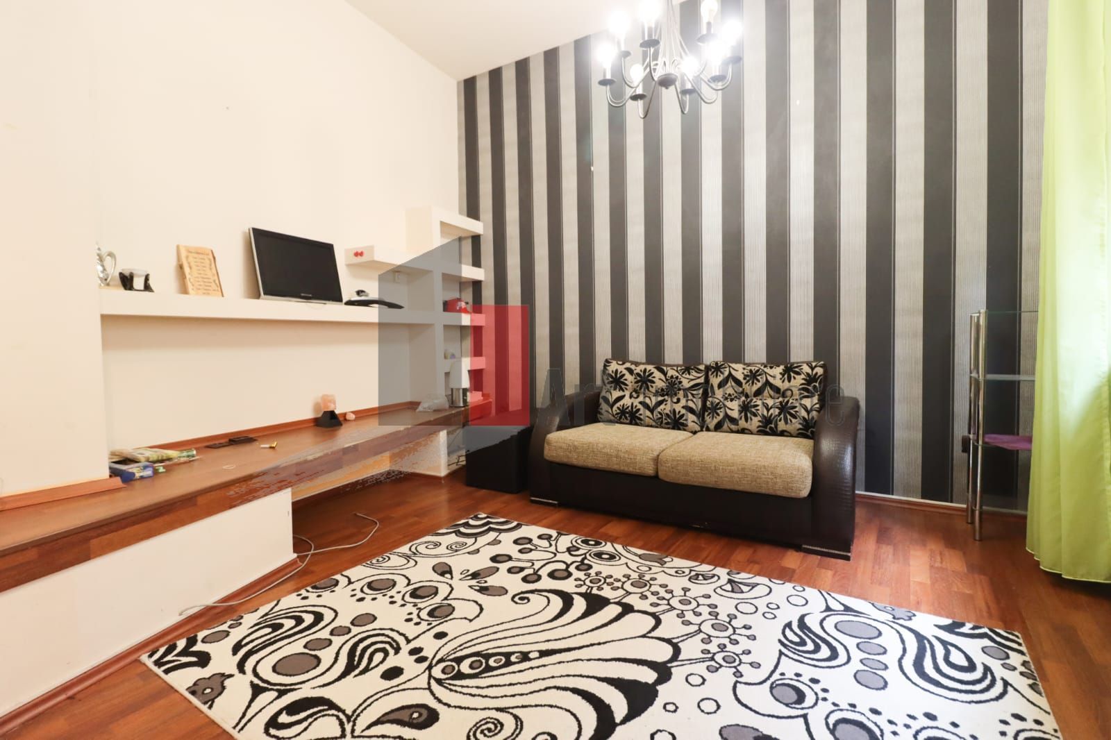 Vila "VARDA" , 200 MP utili, teren 160 mp - Poză 1