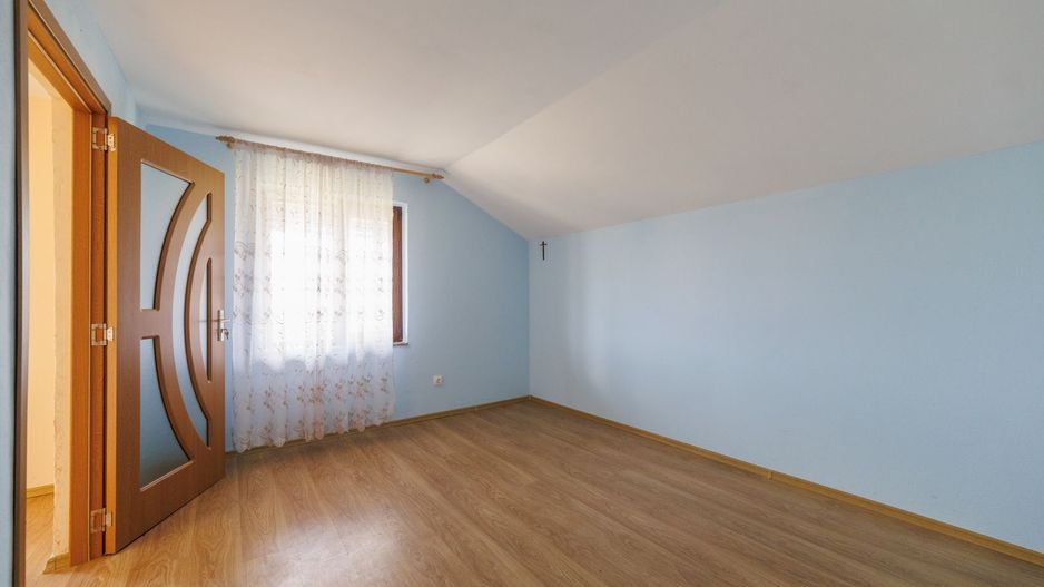 Casa P+M cu 4 camere si teren de 705 mp | Pitesti – Strada Zborului - Poză 10