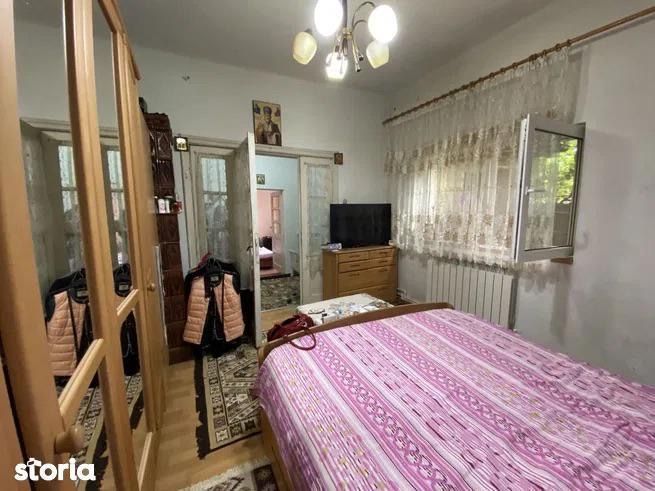 Casa de vanzare curte individuala zona Stefan cel Mare - Poză 1