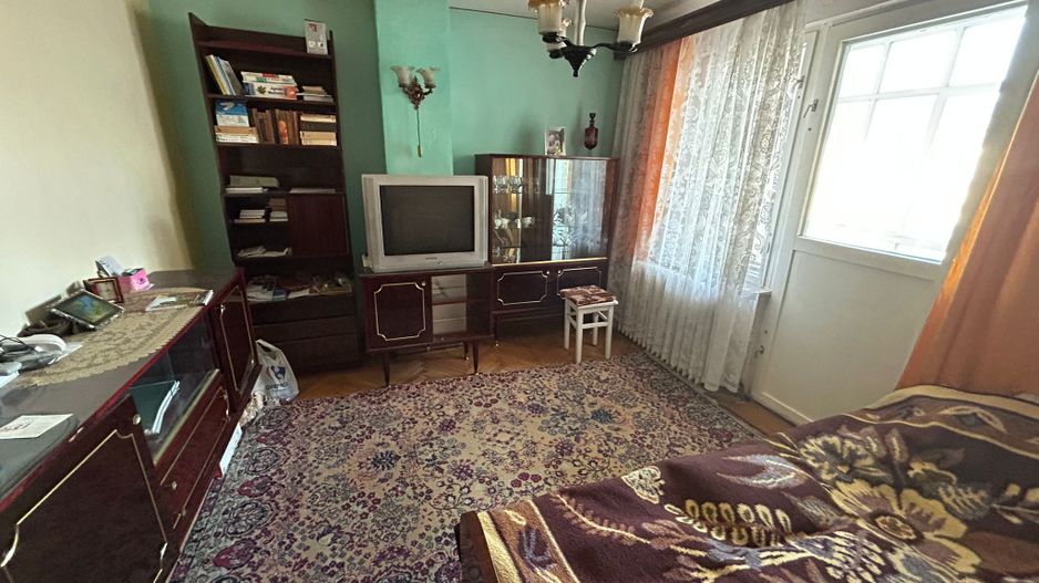 Apartament 3 camere, decomandat - Cugir - Poză 2