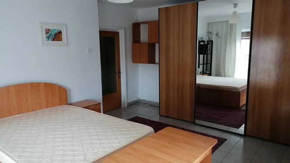 Piata Unirii, Bd. Corneliu Coposu, Piata Sf. Vineri, garsoniera - Poză 2