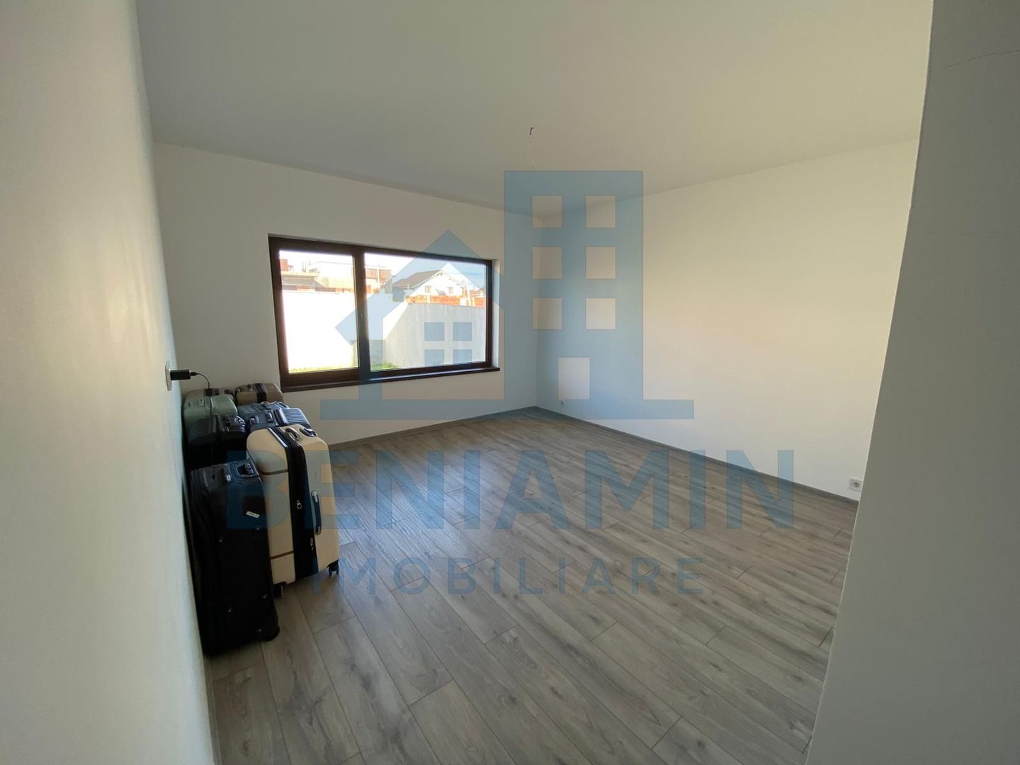 Casa noua stil mediteranian - P+1 - 4 dormitoare - 176mp - Damila - Poză 13