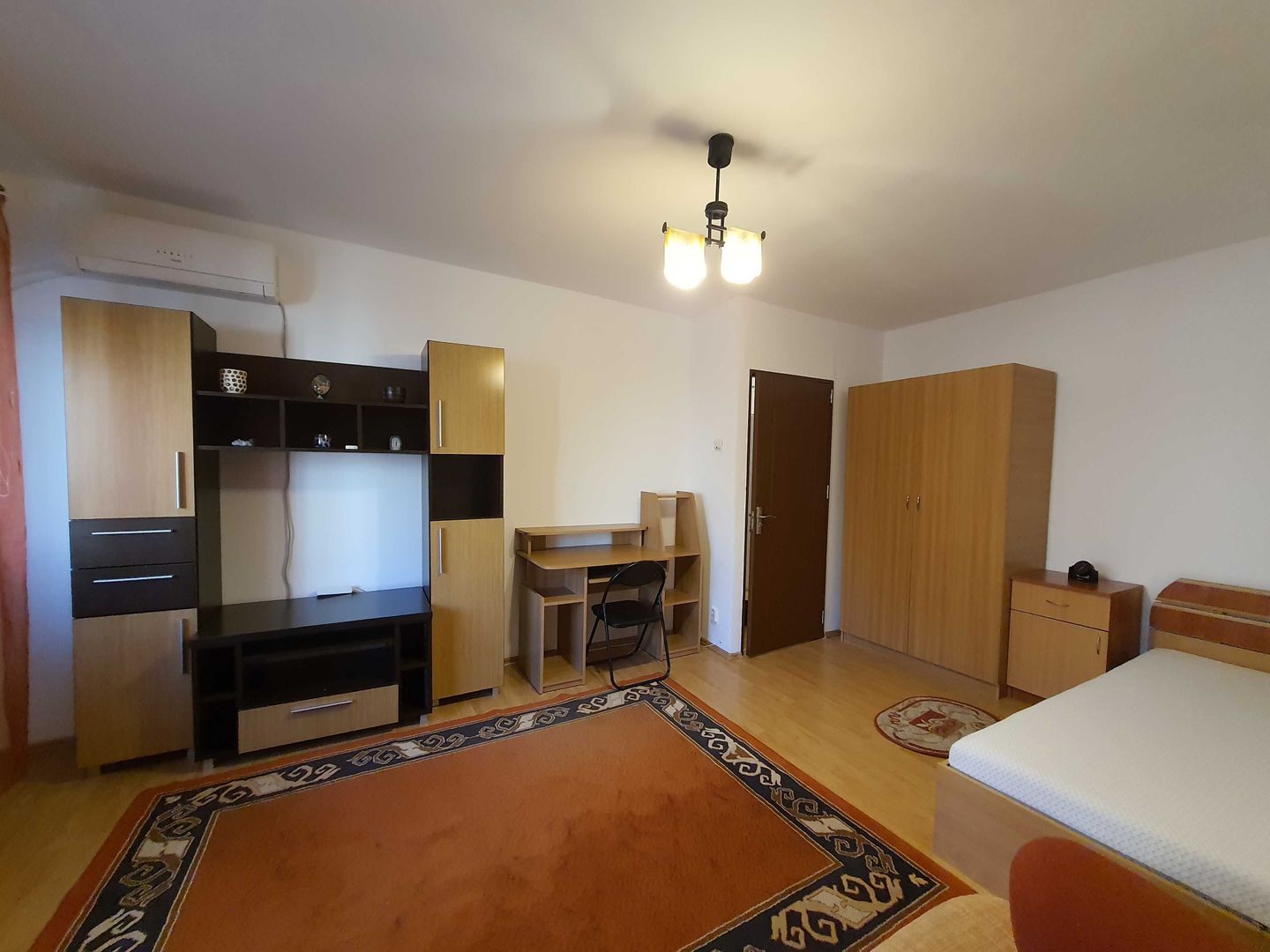 Garsonieră Decomandată cu Balcon | Vitan Mall | 40 m² | 350€ - Poză 5