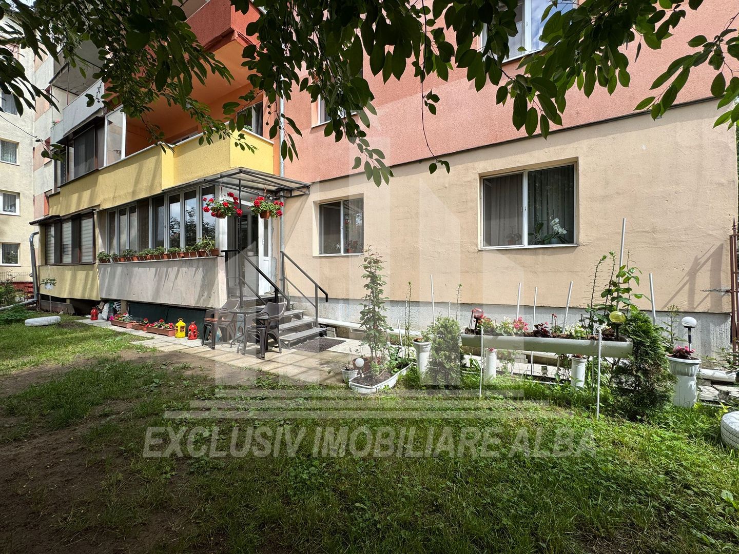 Apartament 3 camere decomandate | 67 mp | Curte | Cetate - Poză 8