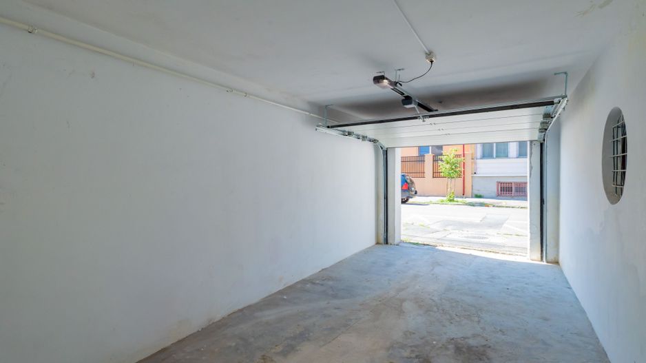 Raritate | Casa Căsătoriilor | Apartament în vilă, curte, 2 garaje! - Poză 20