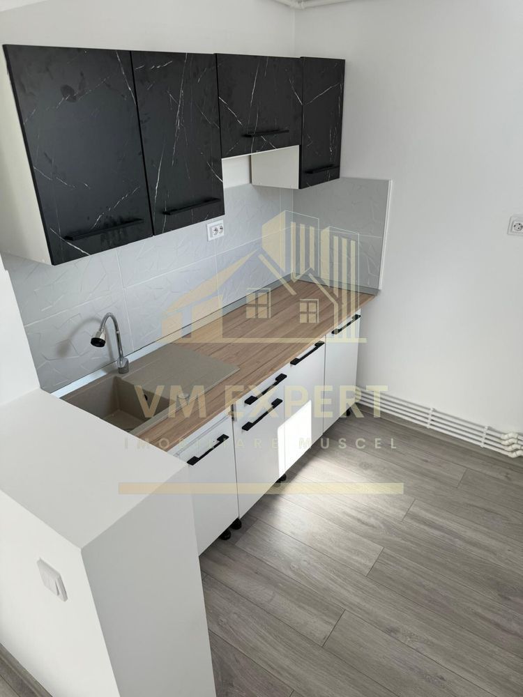 APARTAMENT 3 CAMERE ETAJ 2 CAMPULUNG - Poză 6