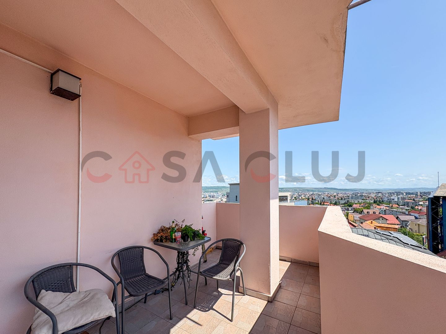 Apartament cu 2 camere, vedere panoramică  in Andrei Muresanu - Poză 6