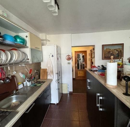 Apartament 2 camere cu 3 balcoane și parcare – Florești, zona Eroilor - Poză 5