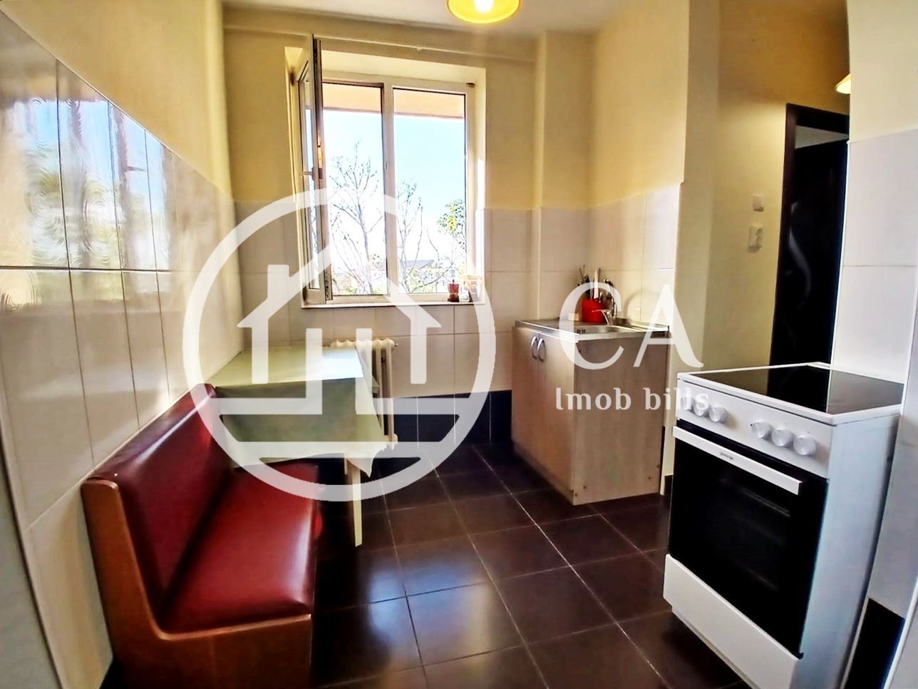 Apartament cu 2 Camere de vanzare in zona Bulevardul Dacia, Oradea - Poză 4