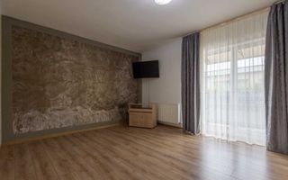 Apartament 3 camere cu balcon și parcare în Florești – Strada Eroilor. - Poză 1