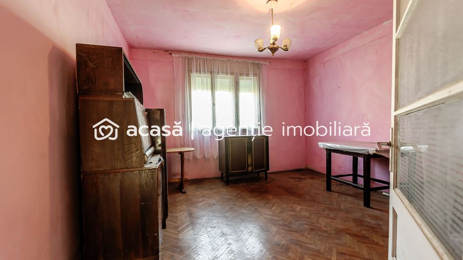 VANDUT! Casa din caramida 3 camere - Teren 755 mp - Livada, Arad - Poză 4