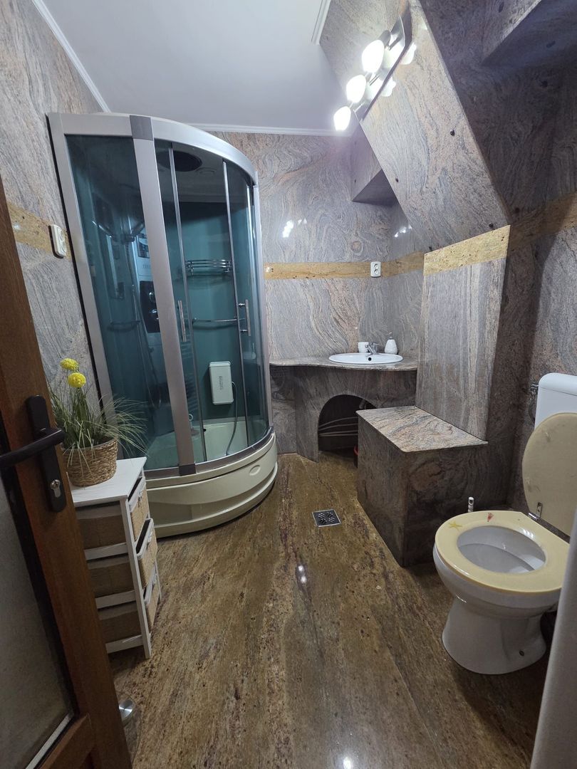 Apartament 2 camere decomandat-zona Spitalul Judetean-139.500 euro neg - Poză 8