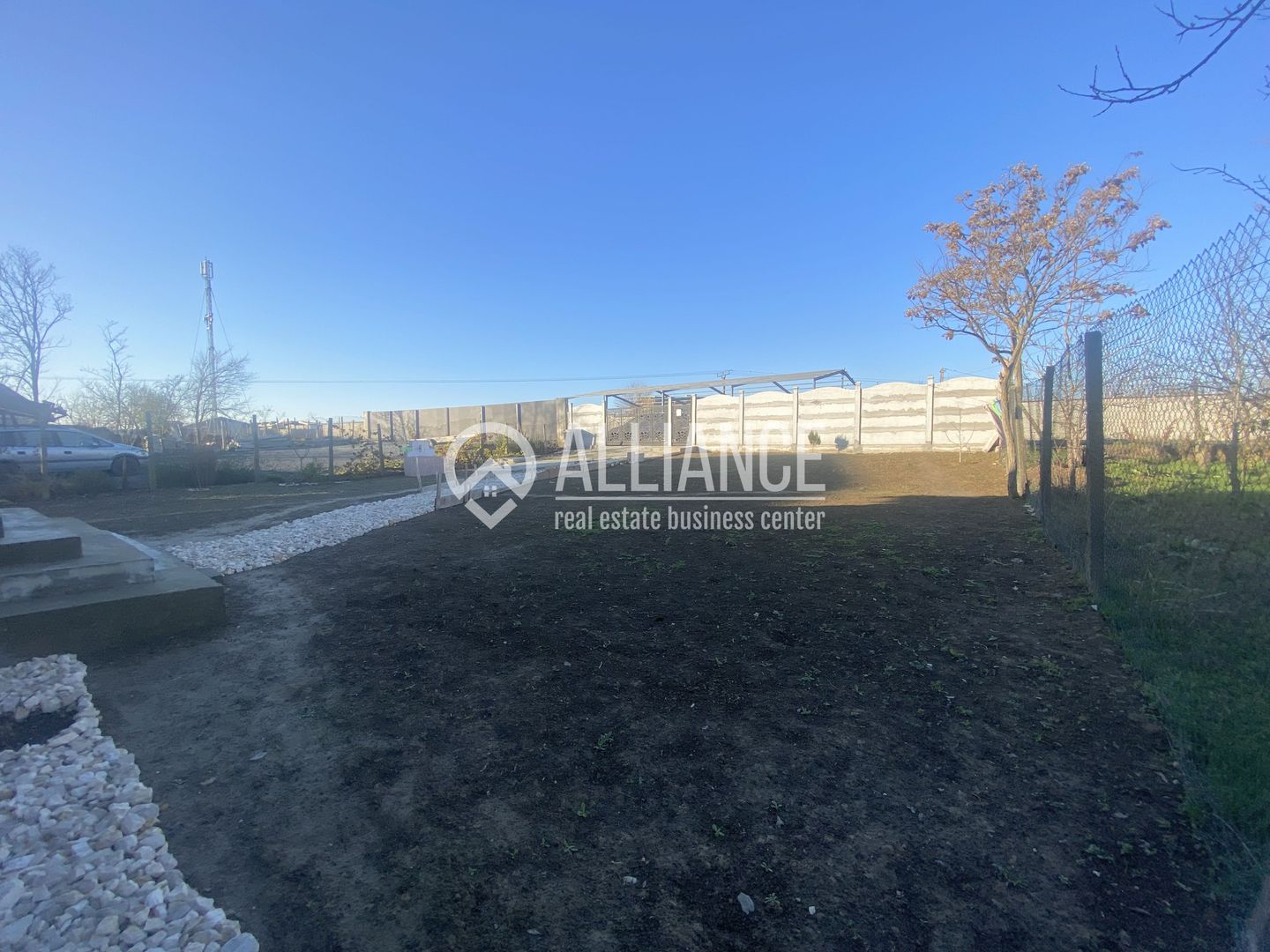 Castelu (COD 07) Casă 4 camere cu teren de 625 mp - Poză 12