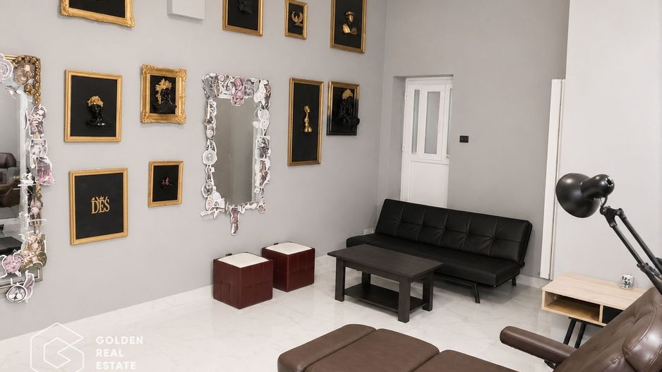 Spatiu comerical central, acces stradal, locatie exceptionala - Poză 4
