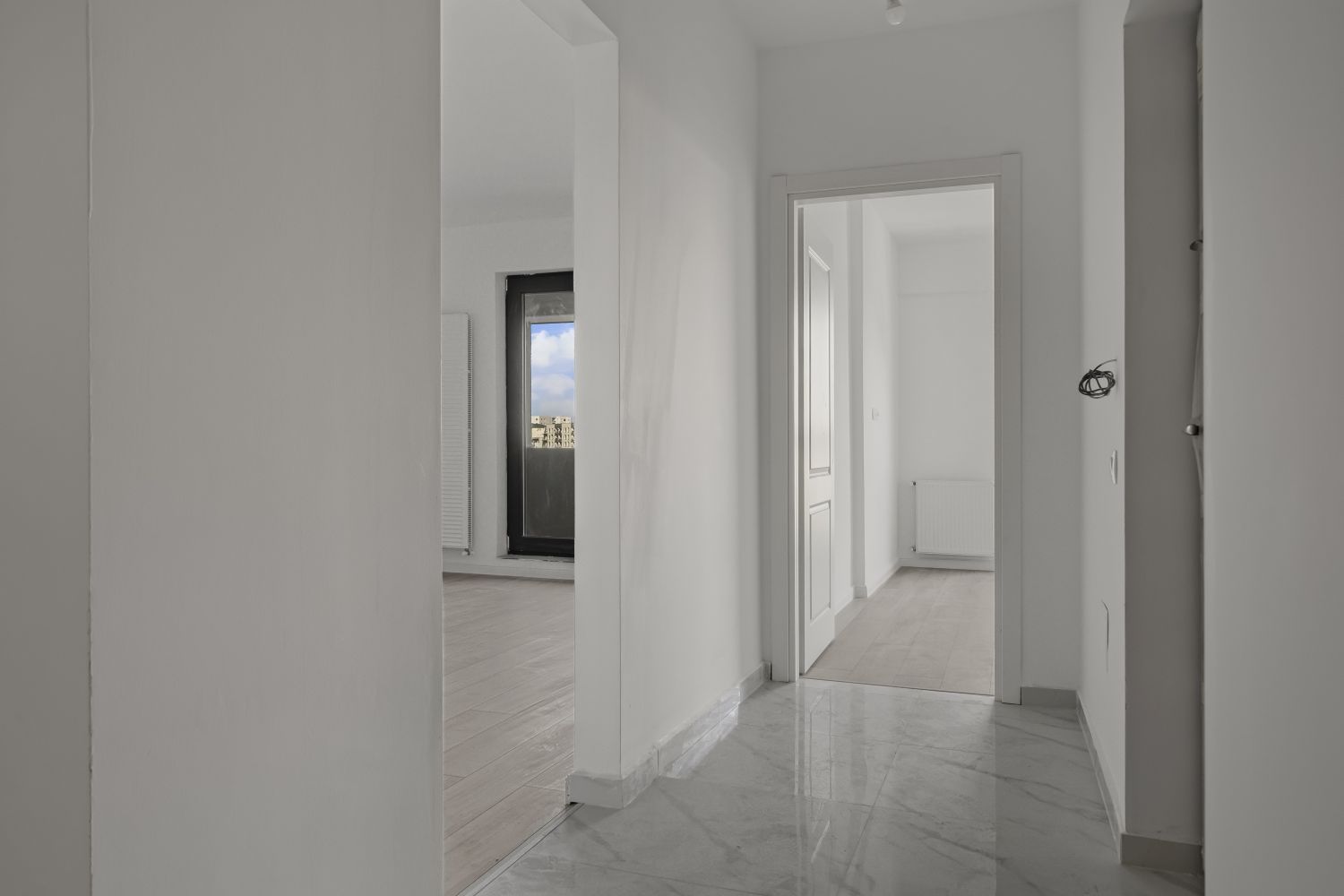 2 Camere, bucatarie inchisa, 58.2 mp, Bloc NOU, FINALIZAT, metrou langa bloc - Poză 3