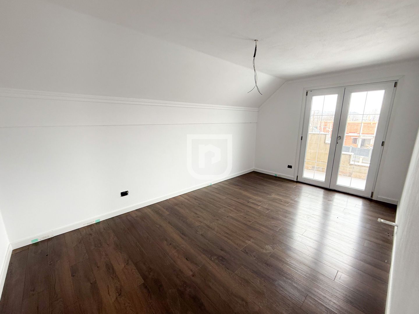 Casă S+P+E, 320 mp utili, teren 2.650 mp – zona Aurel Vlaicu, Suceava - Poză 9