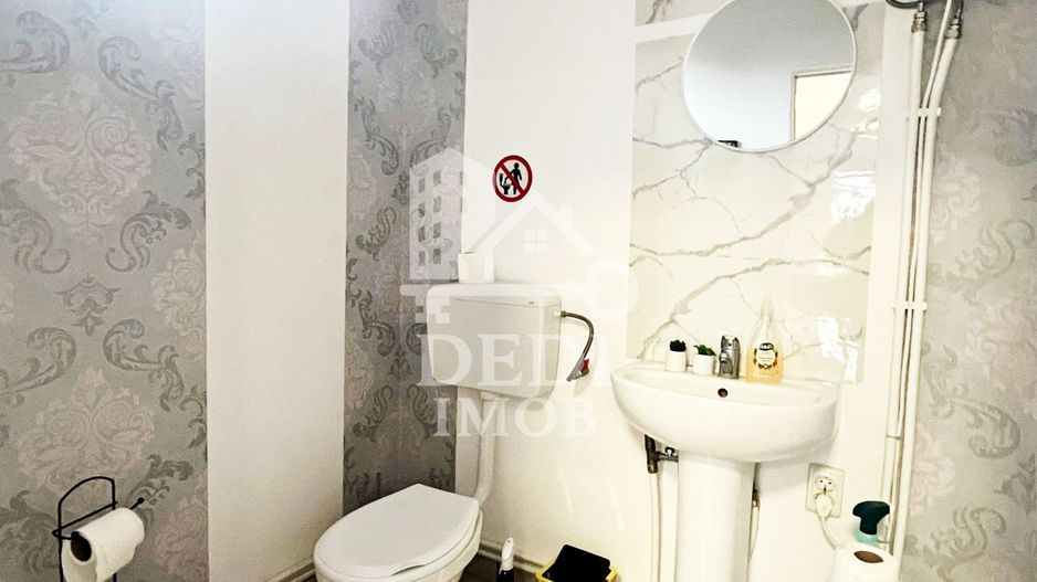 Casa de vanzare cu 3 camere in Biharia, Oradea - Poză 8