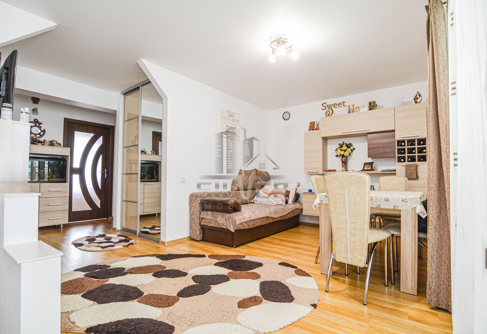 Apartament 3 camere finisat, cu parcare, zona Centrala Floresti - Poză 3