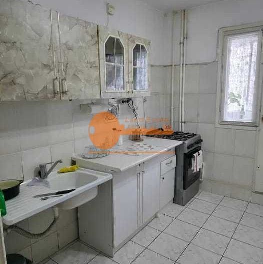 3 camere la 600m de Metrou Crangasi - Poză 4