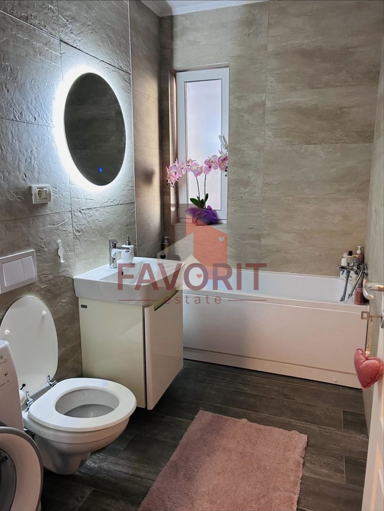 Etaj 1. Mobilat si utilat. Spatios. 2 locuri de parcare - Poză 8