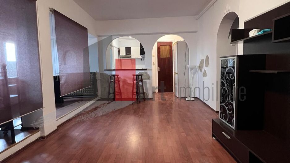Studio deosebit - Poză 3