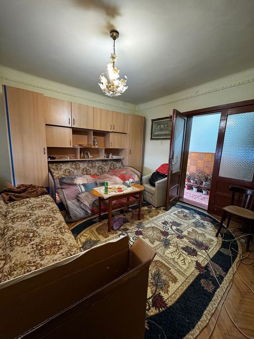 Casa individuala cu 5 camere de vanzare in Cugir - Poză 4