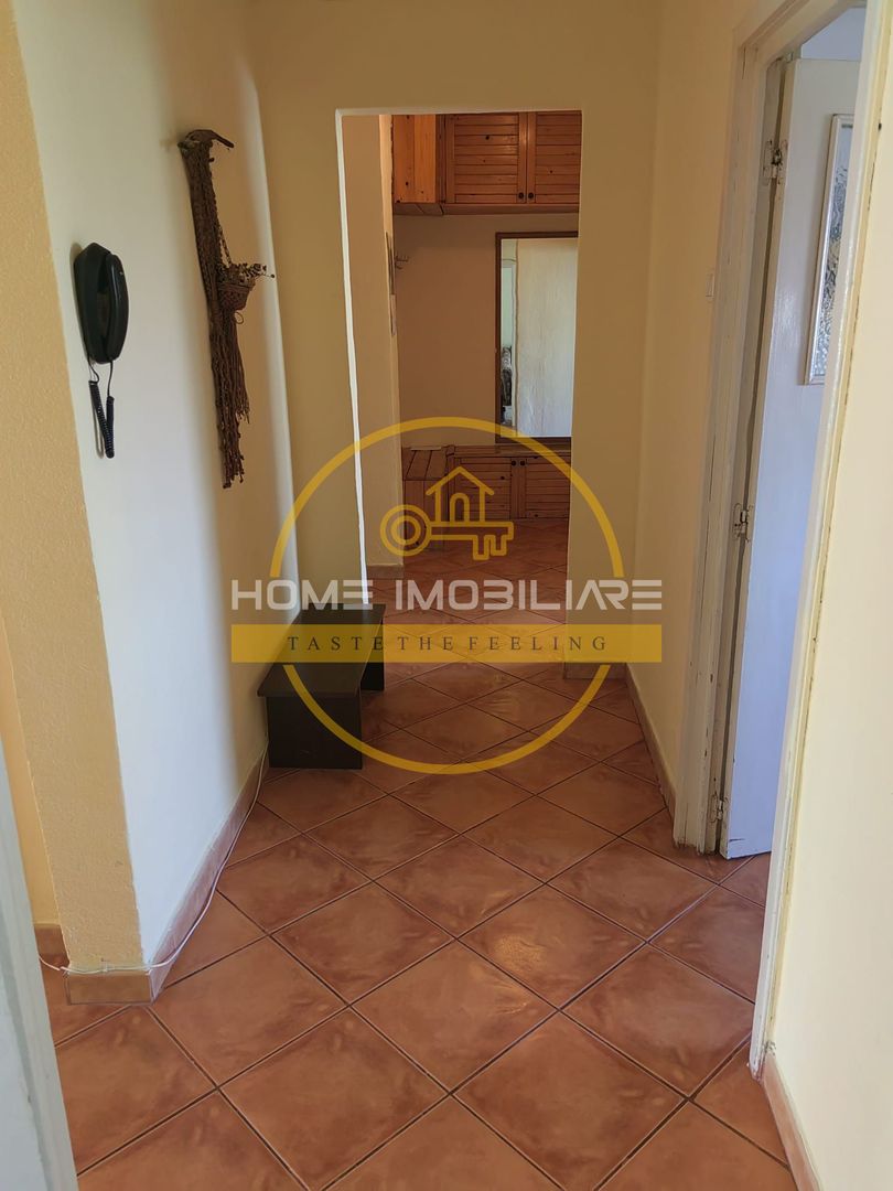 Apartament cu 4 camere - decomandat/ etajul 3/ Zona Dacia - Poză 2