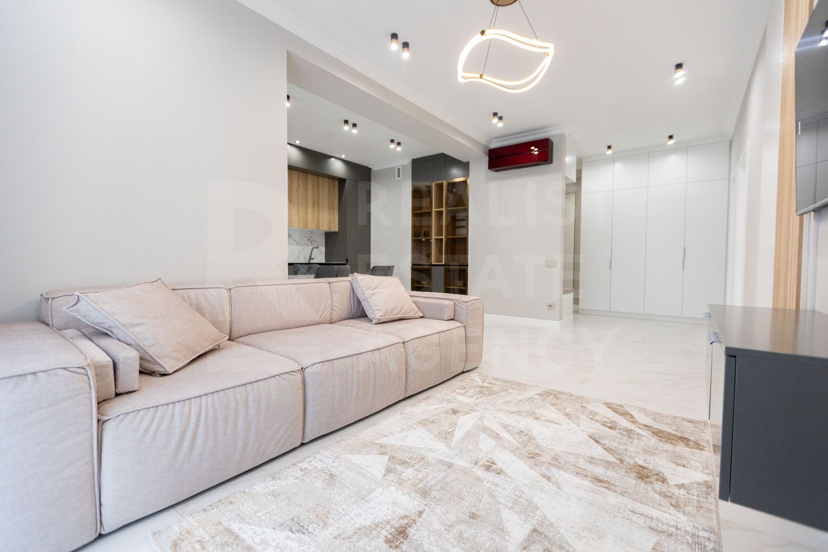 Chirie, apartament, 1 cameră + living, strada Tricolorului, Centru - Poză 4