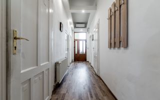 Apartament ultracentral cu 4 camere decomandat, etaj intermediar - Poză 7
