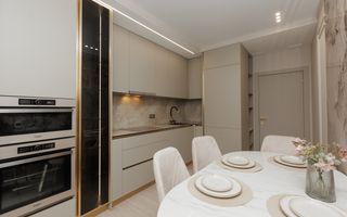 Chirie, apartament, 3 dormitoare, bd. Renașterii Naționale, Râșcani. - Poză 1