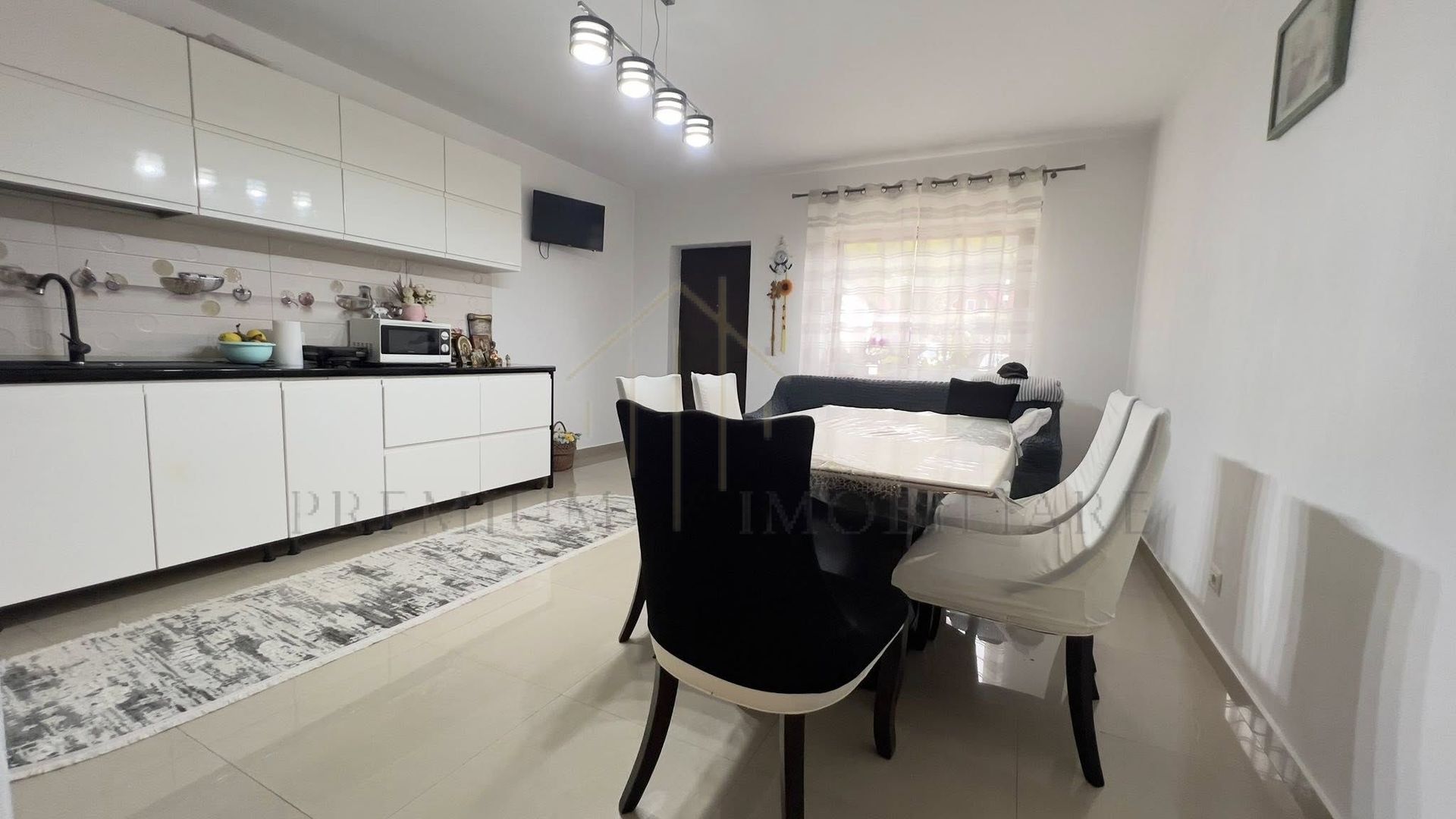 Casa de vanzare in Lupesti, la 10 km de Onesti - Poză 4