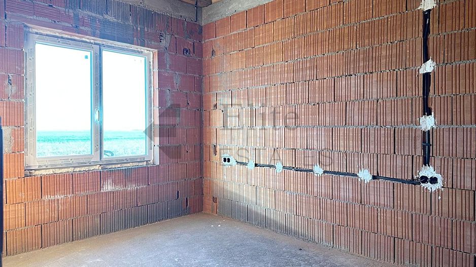 Casa cu 4 camere de vanzare in Santandrei - Poză 6