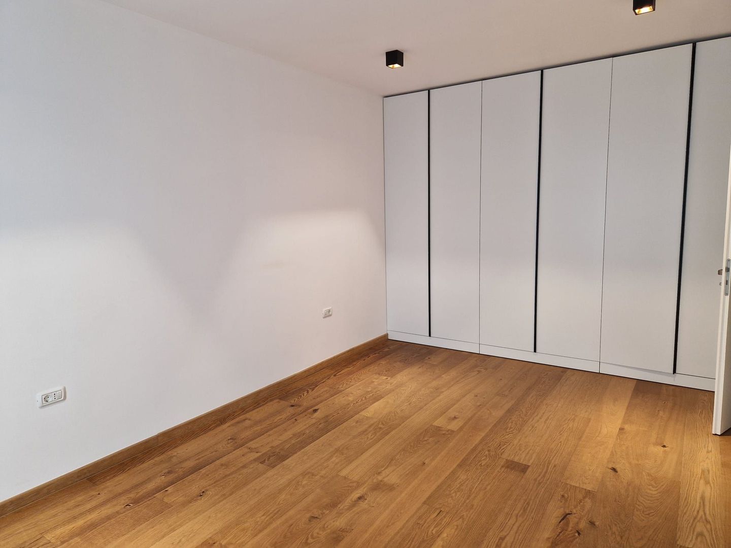 VILA TIP TOWNHOUSE | ZONA IANCU NICOLAE | 4 DORMITOARE + GARAJ - Poză 6