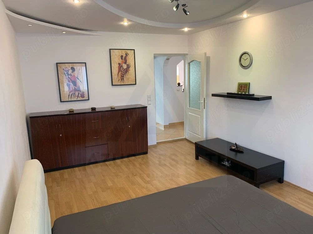 Apartament 3 camere 2 dormitoare 60 mp utili in zona Calea Dumbravi - Poză 1