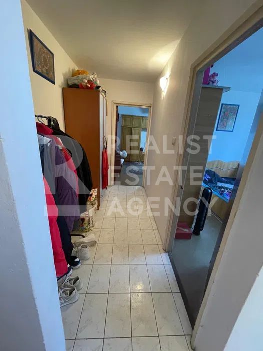 Vânzare, apartament cu 2 camere în zona Drumul Taberei - Poză 7