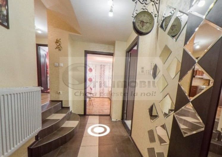 Apartament 3 camere decomandat - 80 mp - Nicolina - 114.000 euro ! - Poză 5