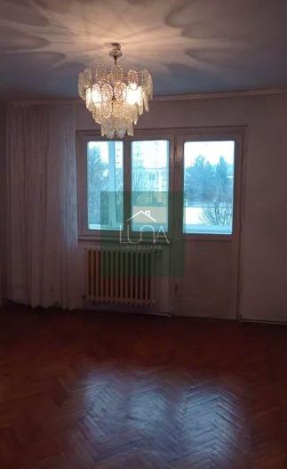Apartament 3 camere de vânzare – Dâmbu, Etaj 3 - Poză 2