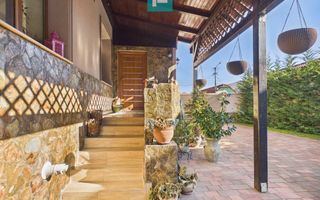 Casa cu 4 camere in Aradul Nou - Poză 3